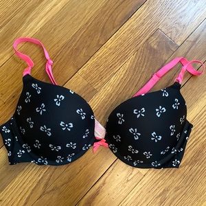 Victoria Secret Push-Up 36C